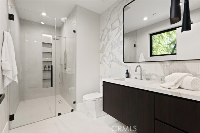 Detail Gallery Image 39 of 43 For 4211 Agnes Ave, Studio City,  CA 91604 - 4 Beds | 4/1 Baths
