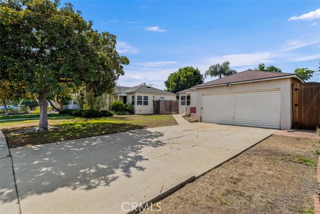 8307 Reading Ave, Westchester, CA 90045