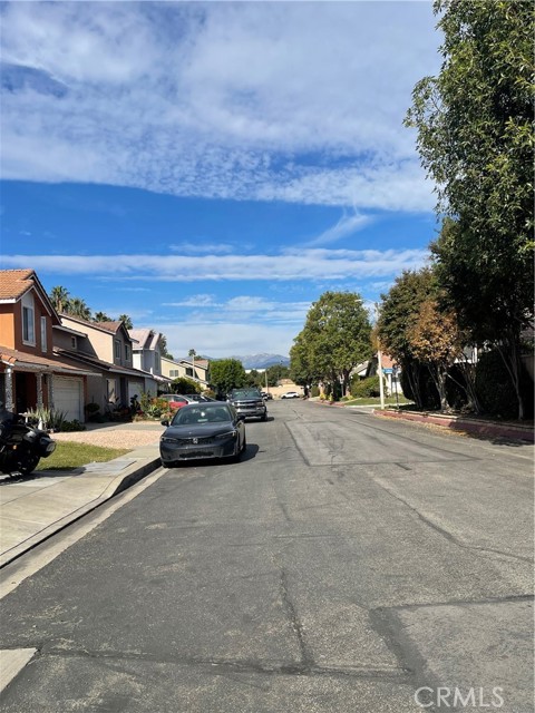 Detail Gallery Image 16 of 18 For 130 Ashbrook Lane, Pomona,  CA 91766 - 4 Beds | 3 Baths