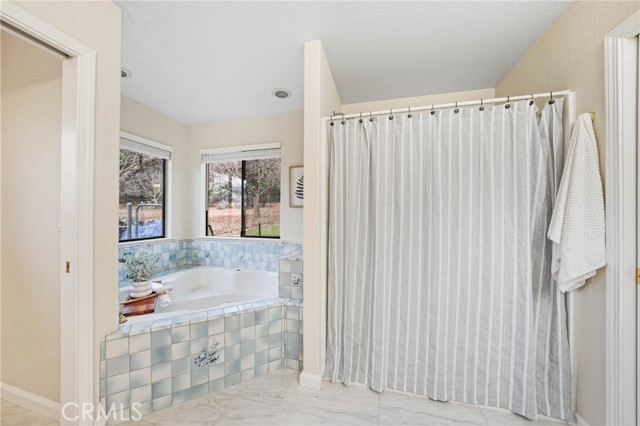 Detail Gallery Image 29 of 74 For 8700 Red Hills Rd, Kelseyville,  CA 95451 - 5 Beds | 3 Baths