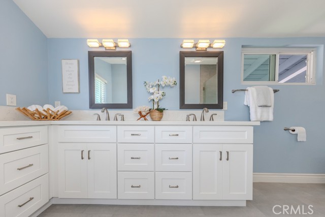 8421 Deepcliff Dr., Huntington Beach CA: https://media.crmls.org/medias/364ff764-2133-46e7-aeb3-067cf2f12f86.jpg