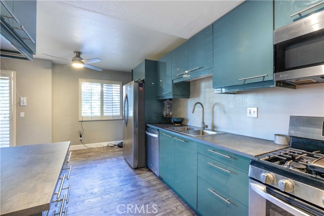 Detail Gallery Image 12 of 45 For 645 Chestnut Avenue #106,  Long Beach,  CA 90802 - 2 Beds | 2 Baths