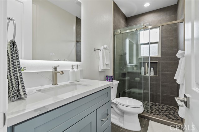 Detail Gallery Image 28 of 31 For 305 N Mountain View St, Santa Ana,  CA 92703 - 3 Beds | 3/1 Baths