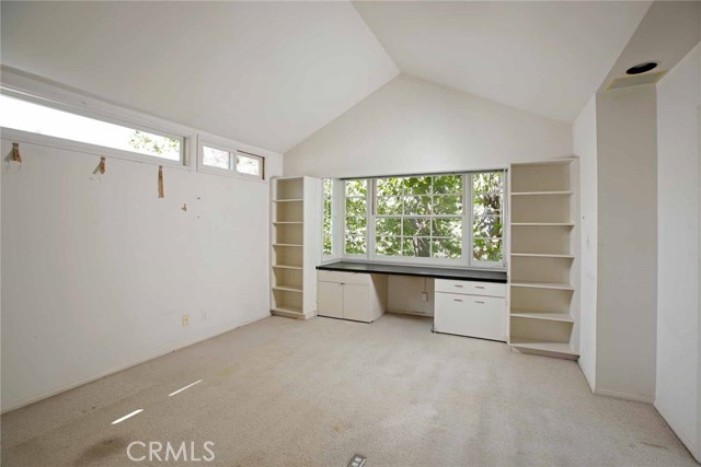 3847 Royal Woods Drive, Sherman Oaks CA: https://media.crmls.org/medias/3652c3f5-684a-4e7a-a64c-ba63461a5fa6.jpg