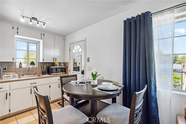 Detail Gallery Image 49 of 64 For 925 S Purdue Ave, Fresno,  CA 93727 - 5 Beds | 4 Baths