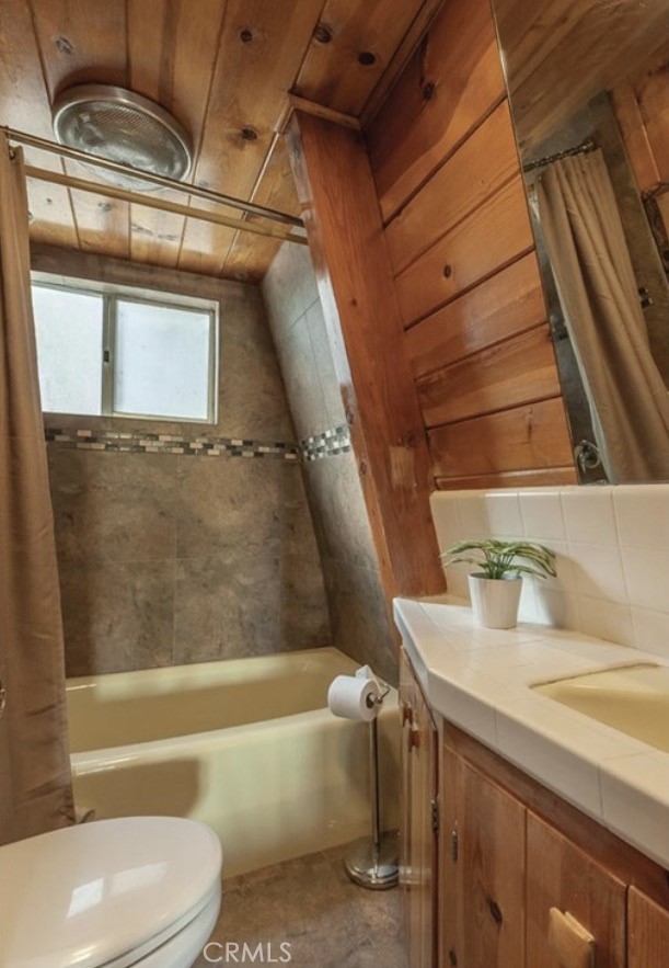 Detail Gallery Image 18 of 23 For 1124 Club View Dr, Big Bear Lake,  CA 92315 - 3 Beds | 2 Baths