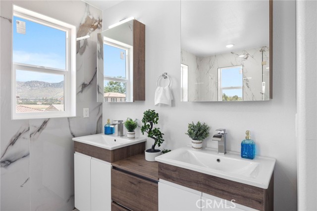 Detail Gallery Image 37 of 55 For 14425 Buvan Ct, Moreno Valley,  CA 92555 - 5 Beds | 3/1 Baths