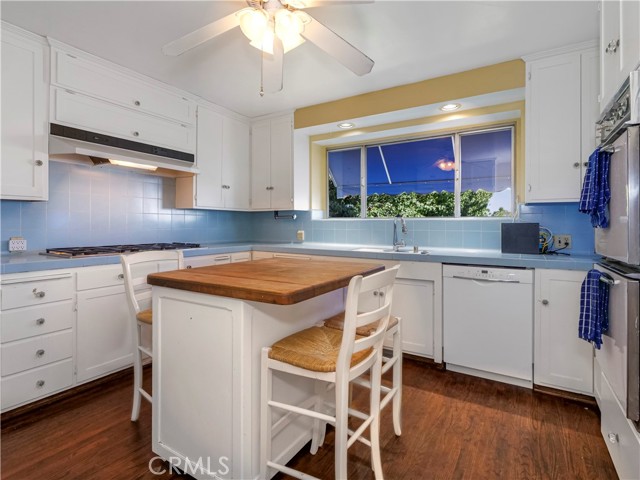 4200 Miraleste Drive, Rancho Palos Verdes, California 90275, 4 Bedrooms Bedrooms, ,4 BathroomsBathrooms,Residential,Sold,Miraleste,PV22024028