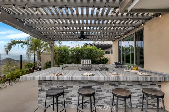 Detail Gallery Image 11 of 65 For 18348 Cachet, Canyon Country,  CA 91350 - 5 Beds | 5 Baths