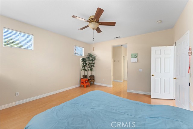Detail Gallery Image 14 of 23 For 1972 W Blue Violet Ct, Anaheim,  CA 92801 - 2 Beds | 2/1 Baths