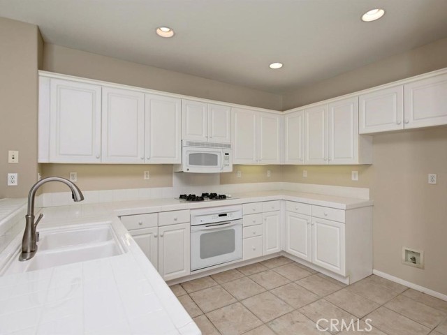 Detail Gallery Image 6 of 20 For 4 Pierremont, Aliso Viejo,  CA 92656 - 4 Beds | 2/1 Baths