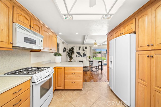 Detail Gallery Image 15 of 44 For 9111 Blackbird Ave, Fountain Valley,  CA 92708 - 4 Beds | 2 Baths