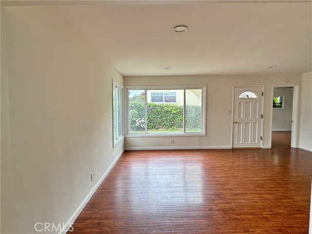 Detail Gallery Image 8 of 39 For 4225 W 169th St, Lawndale,  CA 90260 - 3 Beds | 1 Baths