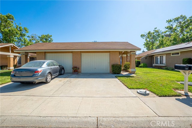 17306 Village 17, Camarillo CA: https://media.crmls.org/medias/3658cd62-e6a2-40cc-8e04-5e78c1952231.jpg