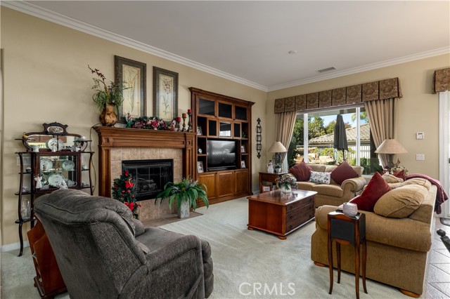 Detail Gallery Image 4 of 27 For 23976 Steelhead, Corona,  CA 92883 - 2 Beds | 2 Baths