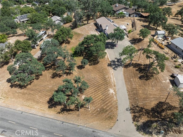 30015 Stetson Drive, Coarsegold CA: https://media.crmls.org/medias/3659381f-cd4f-4e33-ba0a-264b4314d7f6.jpg