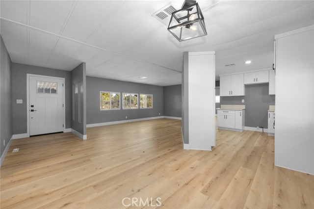 17221 Hidalgo Drive, Perris CA: https://media.crmls.org/medias/36595bde-7d6e-4217-80a7-1cbe4dda5733.jpg