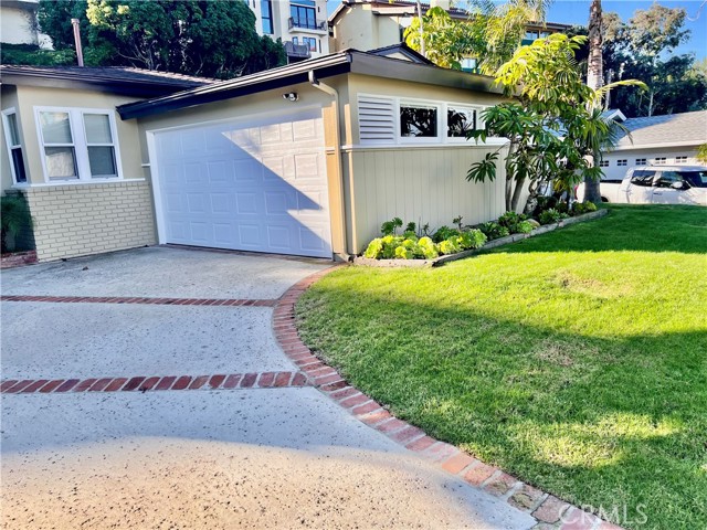 Detail Gallery Image 2 of 33 For 5518 Riviera Way, Torrance,  CA 90505 - 2 Beds | 1/1 Baths