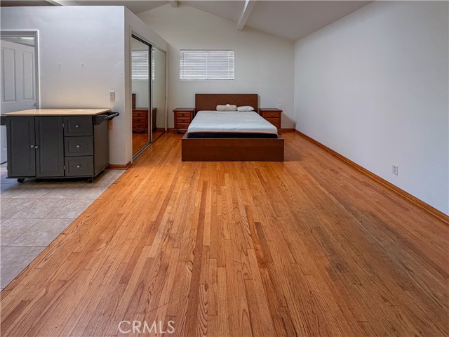 Detail Gallery Image 4 of 13 For 13459 Erwin St, Valley Glen,  CA 91401 - 0 Beds | 1 Baths