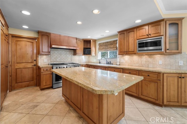 2320 Ralston Lane, Redondo Beach, California 90278, 4 Bedrooms Bedrooms, ,3 BathroomsBathrooms,Residential,Sold,Ralston,SB22238728