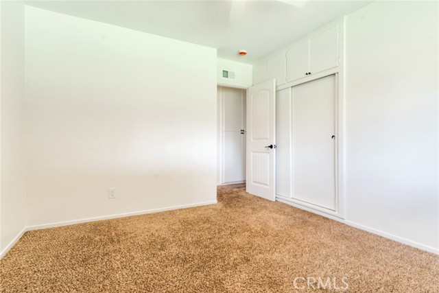 Detail Gallery Image 12 of 18 For 383 E Mesa, Rialto,  CA 92376 - 3 Beds | 2 Baths