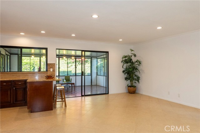 18410 Alexander Ave, Cerritos CA: https://media.crmls.org/medias/365b1596-1b82-4045-993a-22231fe86d32.jpg