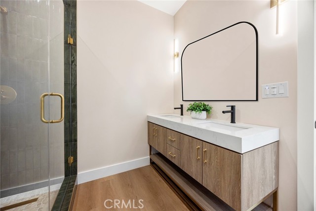 Image 23 of 27 For 5702 Huntdale Street