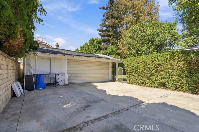 8633 Zelzah photo 61