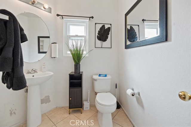 Detail Gallery Image 30 of 69 For 4903 Edmonton, Fontana,  CA 92336 - 4 Beds | 2/1 Baths