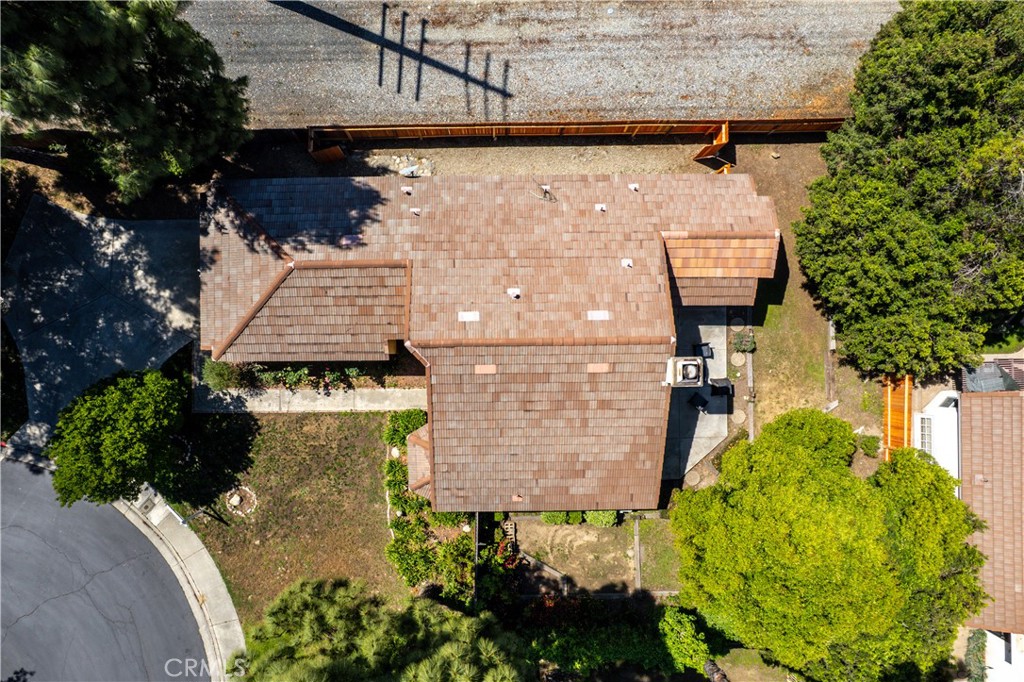 https://media.crmls.org/medias/365c71a0-48eb-420d-8a65-3072dfab78f4.jpg?preset=X-Large