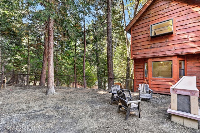 279 S Cumberland, Lake Arrowhead, CA 92352
