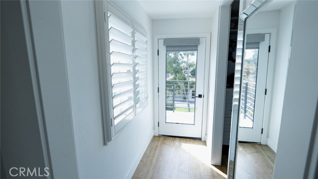 1109 Alabama St, Huntington Beach CA: https://media.crmls.org/medias/365de772-2000-4e45-872e-24341427fd78.jpg