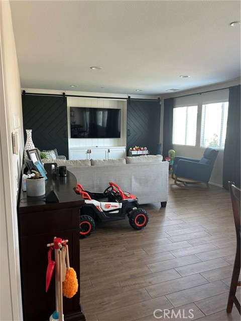 691 Black Cherry Street, San Jacinto CA: https://media.crmls.org/medias/365e0aec-b27a-4e31-a00d-363fa64b3734.jpg