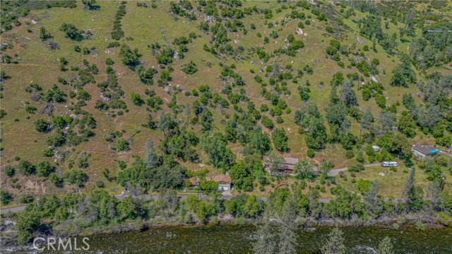 9977 Incline Road, El Portal CA: https://media.crmls.org/medias/365f2c75-e86f-4219-b8ab-007cc25440ea.jpg