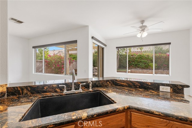 Detail Gallery Image 16 of 70 For 37388 Medjool, Palm Desert,  CA 92211 - 3 Beds | 3 Baths