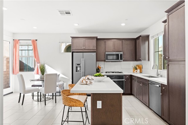 Detail Gallery Image 18 of 58 For 2301 Raspberry Ct, Upland,  CA 91786 - 3 Beds | 2/1 Baths