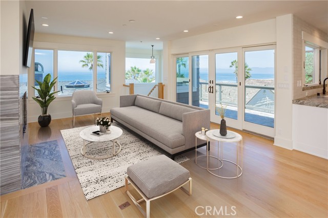 4114 The Strand, Manhattan Beach, California 90266, 4 Bedrooms Bedrooms, ,4 BathroomsBathrooms,Residential,Sold,The Strand,EV22119797