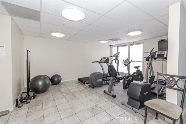 11124 Burbank Boulevard, North Hollywood CA: https://media.crmls.org/medias/36622e3e-e84d-4ff2-a187-d9a5a8f516ee.jpg