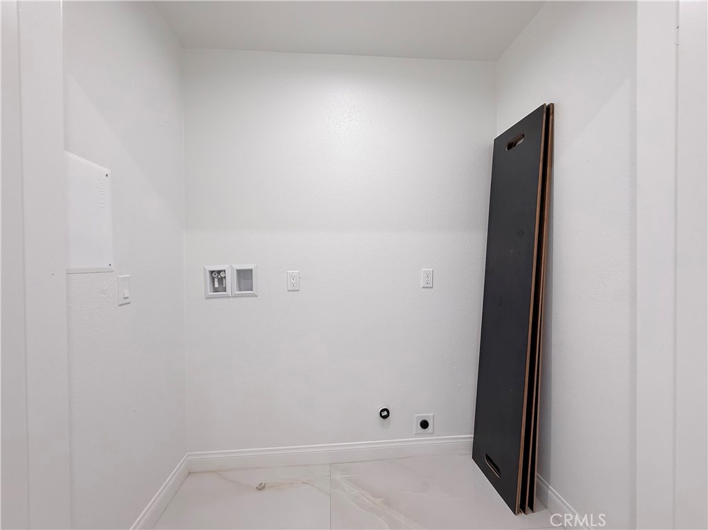 https://media.crmls.org/medias/36632474-6d91-47c1-bcf7-a24a13d9e33b.jpg?preset=X-Large