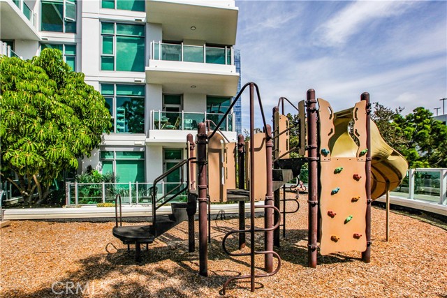 3141 Michelson Drive, Irvine CA: https://media.crmls.org/medias/3663be27-acde-445b-aeb8-3211b8fd0fce.jpg