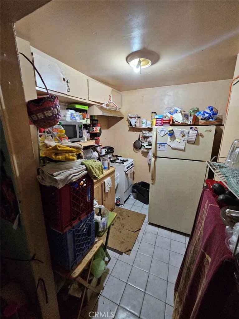 https://media.crmls.org/medias/3663cb53-d2c8-477c-a3c2-1350a1da5231.jpg?preset=X-Large