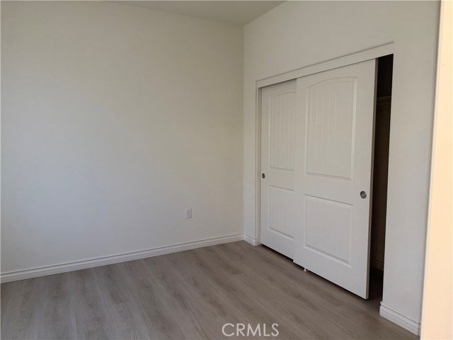 Detail Gallery Image 5 of 8 For 11157 Canyon Cove St, Victorville,  CA 92392 - 4 Beds | 2/1 Baths