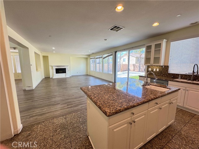 Detail Gallery Image 7 of 24 For 9579 Estrella Hills St, Riverside,  CA 92508 - 5 Beds | 4/1 Baths