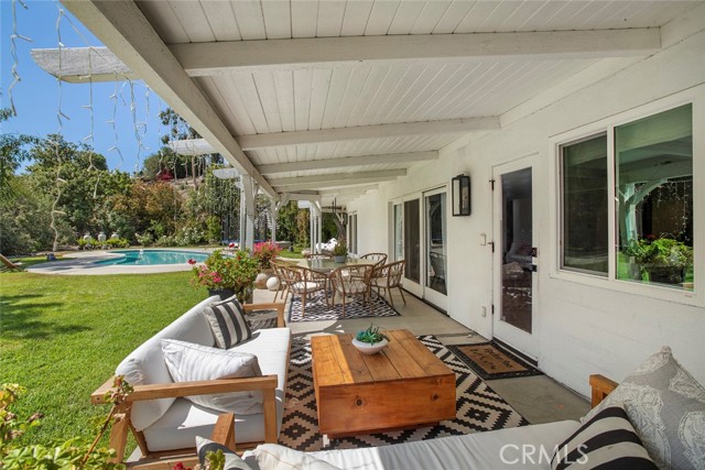 Detail Gallery Image 28 of 34 For 7153 Helmsdale, West Hills,  CA 91307 - 3 Beds | 2/1 Baths