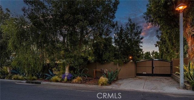 17927 Sun Hill Drive, Yorba Linda CA: https://media.crmls.org/medias/36667f64-c144-4c82-8b61-14c22eea655e.jpg