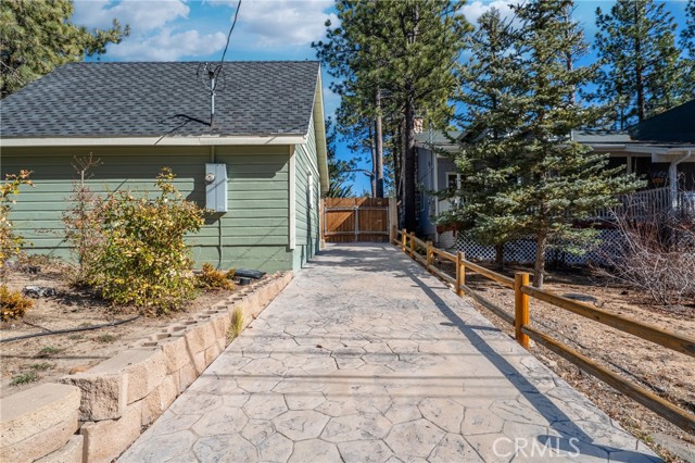 Detail Gallery Image 44 of 59 For 195 Knoll, Big Bear Lake,  CA 92315 - 5 Beds | 4 Baths