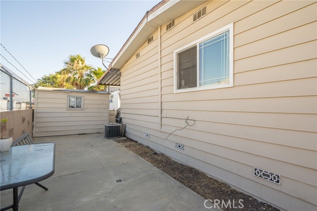1512 E 5th Street, Ontario CA: https://media.crmls.org/medias/36685c4e-833b-41c5-b7d6-0540da39d170.jpg