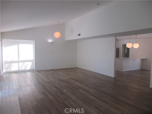 24300 Hatteras Street photo 14
