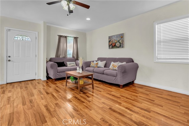 Detail Gallery Image 9 of 25 For 2063 E Knopf, Compton,  CA 90222 - 2 Beds | 1 Baths