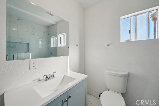 Detail Gallery Image 11 of 17 For 385 E 17th St, San Bernardino,  CA 92404 - 3 Beds | 1 Baths